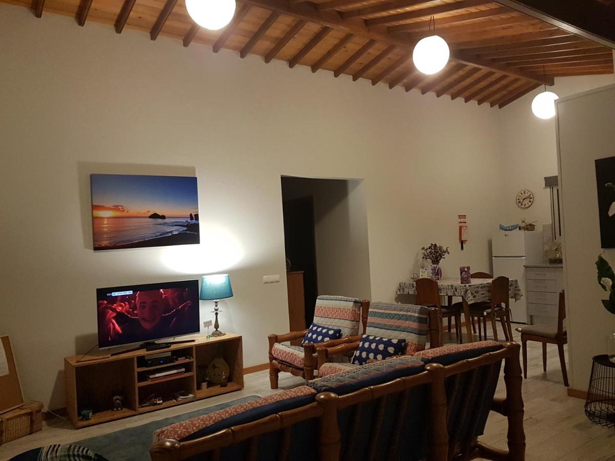 מוסטיירוס Our Relaxing Holiday Home מראה חיצוני תמונה